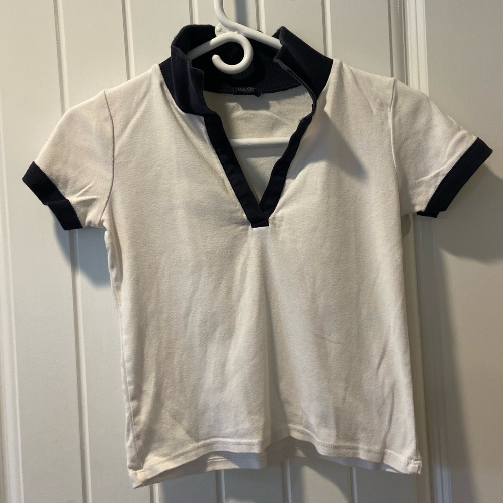 brandy melville/ john galt collared cropped top